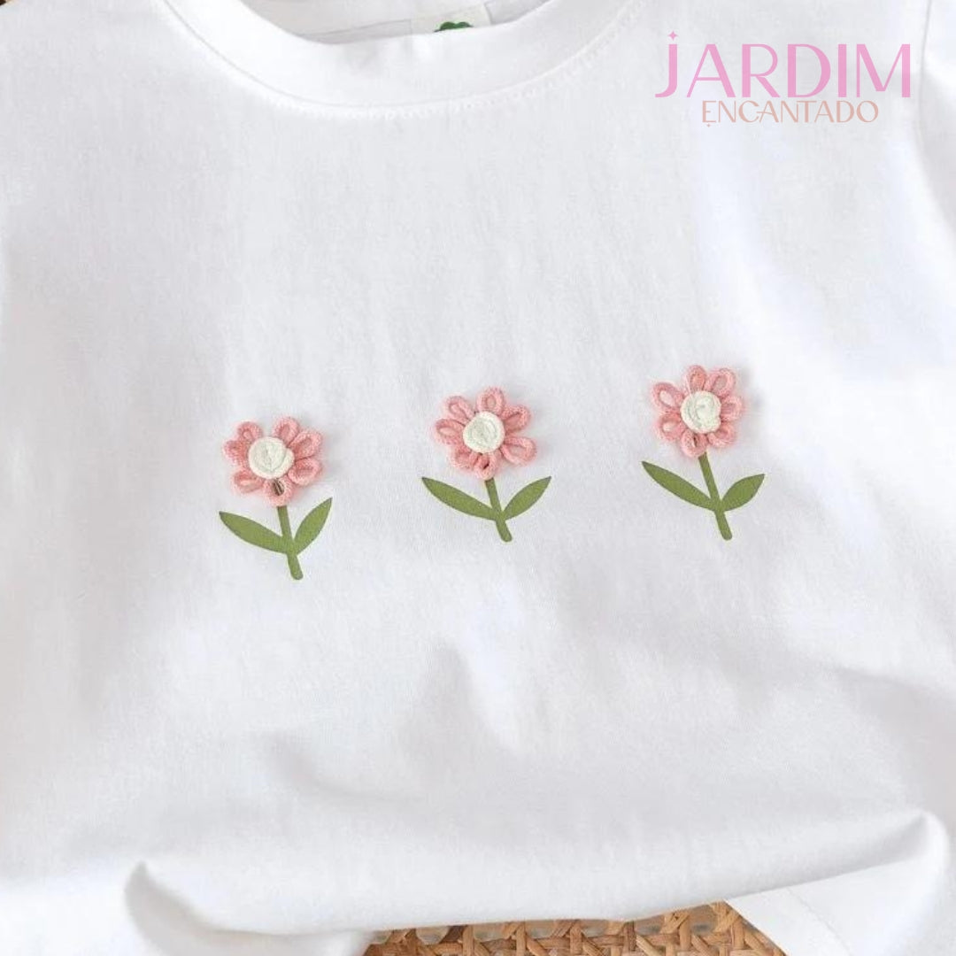 Blusa feminina infantil Blusa infantil estampa flores Blusa menina algodão poliéster Blusa floral infantil Roupa feminina infantil Blusa floral algodão poliéster Blusa estampa flores meninas Blusa de flores para meninas Blusa infantil confortável Blusa casual infantil