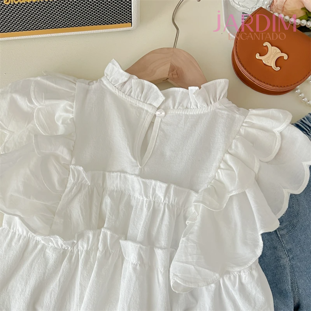 Conjunto infantil blusa branca e short jeans Roupas infantis blusa branca short jeans Moda infantil blusa branca e short jeans Conjunto de verão infantil blusa branca e short jeans Look infantil blusa branca e short jeans Roupas para crianças blusa branca e short jeans Conjunto casual infantil blusa branca short jeans Roupa de menina blusa branca e short jeans Moda infantil verão blusa branca short jeans Conjunto infantil blusa e short jeans preço