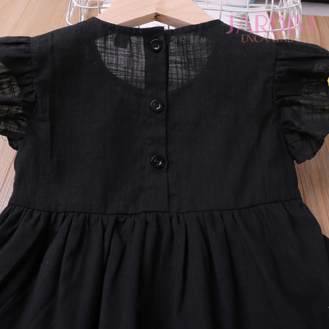 Conjunto infantil preto e branco Blusa e short infantil preto e branco Roupas infantis preto e branco Conjunto de verão infantil preto e branco Roupas de criança preto e branco Conjunto de blusa e short infantil Moda infantil preto e branco Roupa de bebê preto e branco Conjunto casual infantil preto e branco Conjunto infantil básico preto e branco Conjunto infantil estilo preto e branco Blusa preta e short branco infantil Short preto e blusa branca infantil Conjunto infantil fashion preto e branco Conjunto