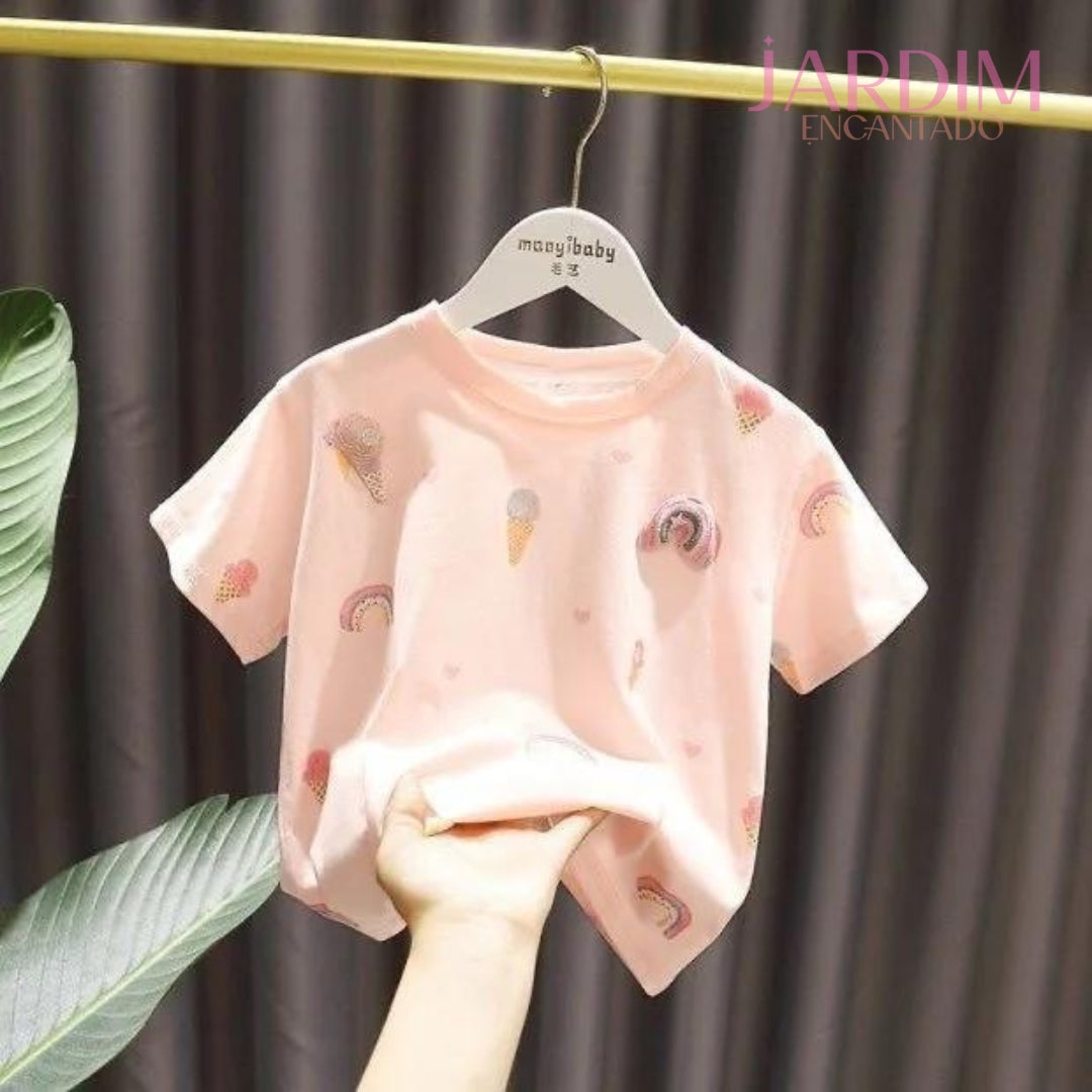 Blusa infantil feminina estampa de sorvetes Blusa menina sorvetes algodão poliéster Blusa infantil estampa sorvetes menina Roupa infantil feminina estampa sorvetes Blusa infantil menina algodão poliéster Blusa de menina com estampa de sorvetes Blusa infantil feminina estampada algodão Blusa infantil sorvete algodão poliéster Blusa estampa sorvetes menina Blusa infantil sorvetes algodão e poliéster