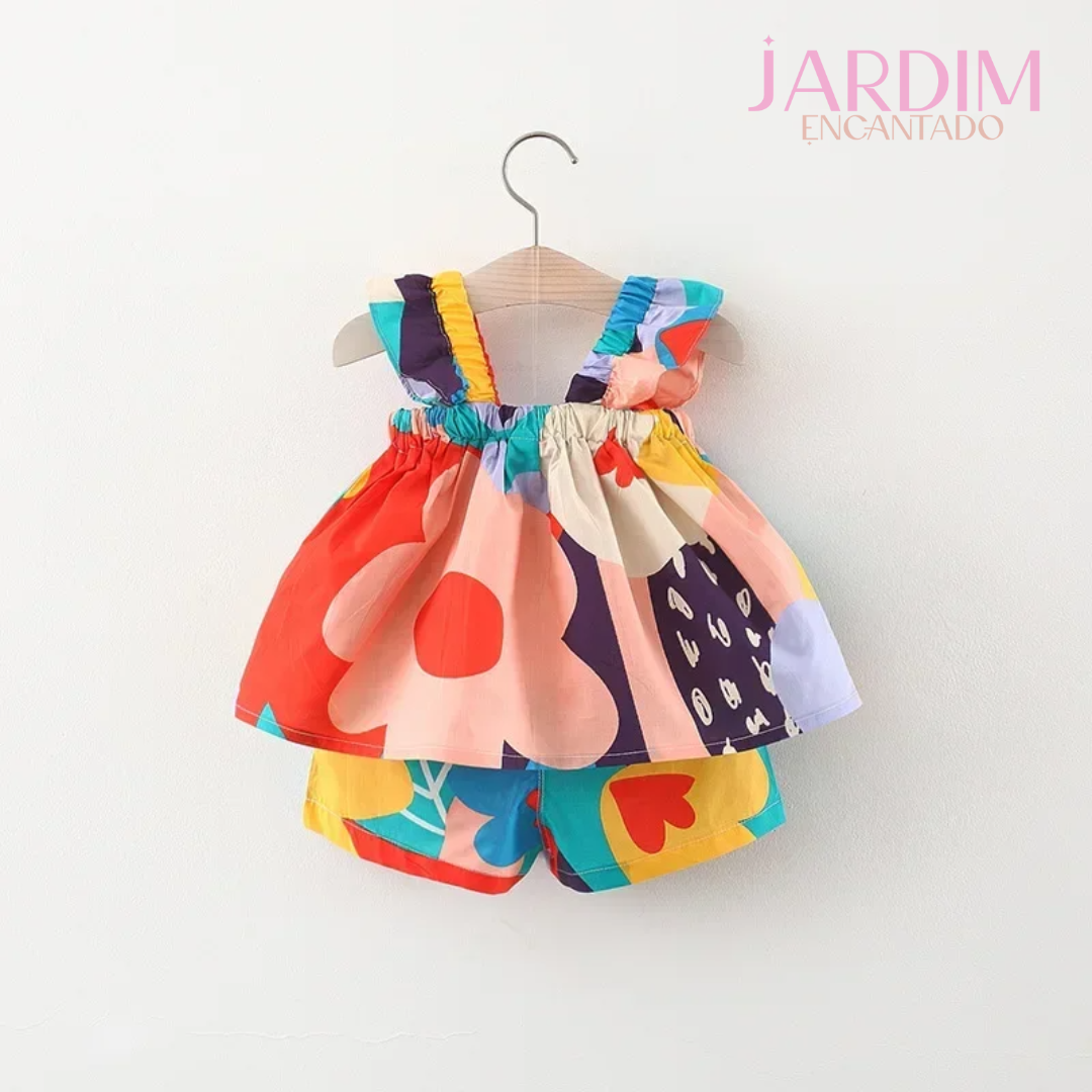 Conjunto infantil blusa branca e short estampado Roupas infantis blusa branca e short colorido Conjunto criança blusa branca e short listrado Moda infantil blusa branca e short com estampas Conjunto de verão infantil blusa branca e short colorido Conjunto infantil de blusa branca e short com linhas coloridas Roupas infantis de verão blusa branca e short estampado Conjunto infantil fashion blusa branca e short estampado Conjunto de roupas infantis blusa branca e short colorido Moda bebê blusa branca e short 